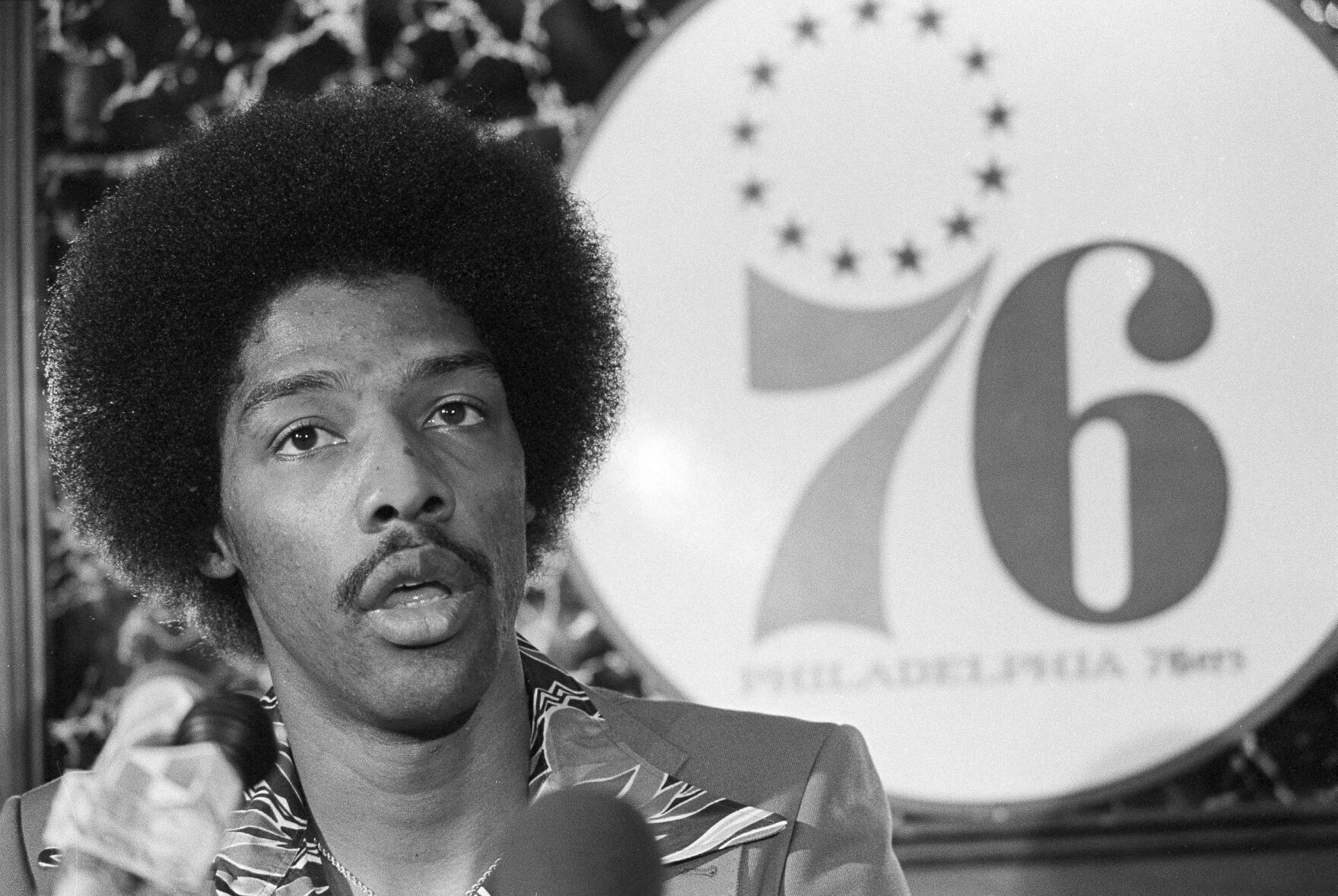 1976: Philadelphia 76ers acquire Julius Erving from NY Nets